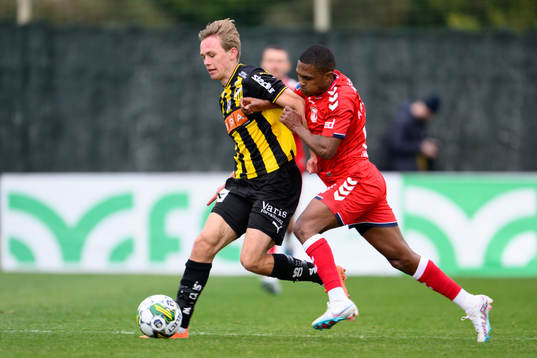 Pontus Dahbo of Häcken and Gift Links of Aarhus