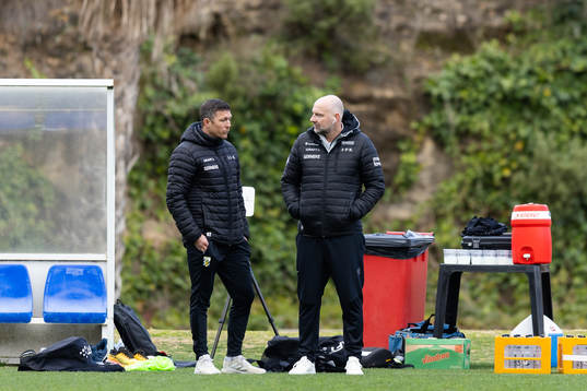 IFK Göteborgs team manager Hannes Stiller och