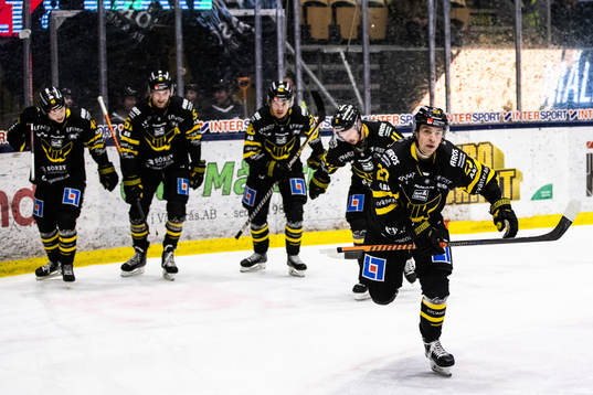 Västerås Sakari Salminen jublar