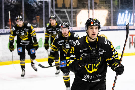 Västerås Sakari Salminen jublar