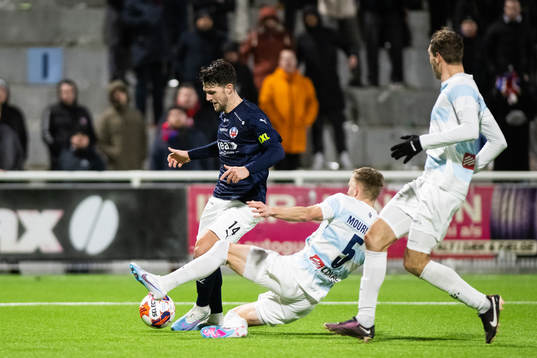 Helsingborgs Oliver Stojanović Fredin gör mål bakom