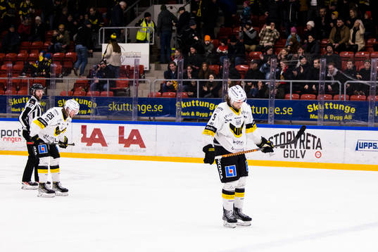 Västerås Mikael Frycklund och Marcus Bergman (v) deppar