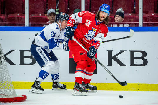 Michal Jordan of Czechia and Jere Innala of Finland