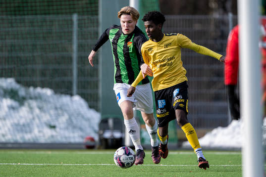 Gais <Christoffer Simmergren och Elfsborgs Simon Edman