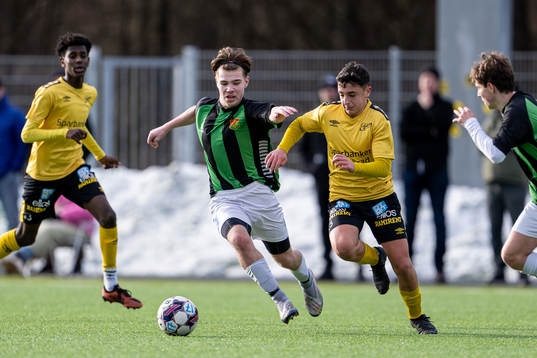 Gais Darius Apalaghie och Elfsborgs Adrian Goq