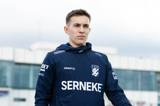 IFK Göteborgs Anton Kurochkin innan träningsmatchen i