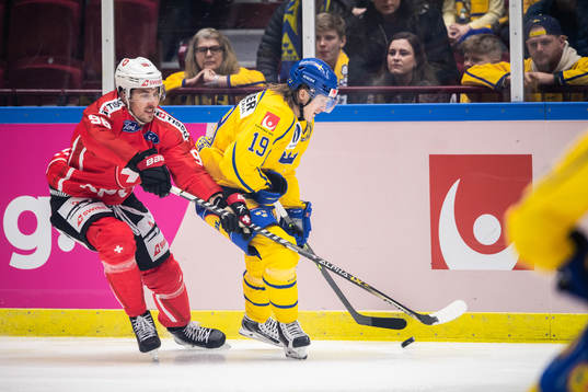 Marco Miranda of Switzerland and Marcus Sörensen of Sweden