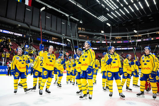 Players of Sweden celebrate