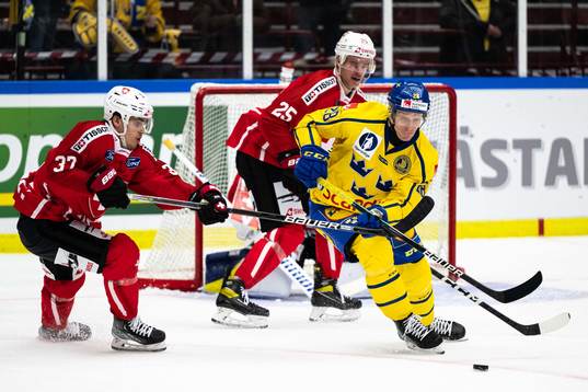Sandro Schmid of Switzerland and Anton Bengtsson of Sweden