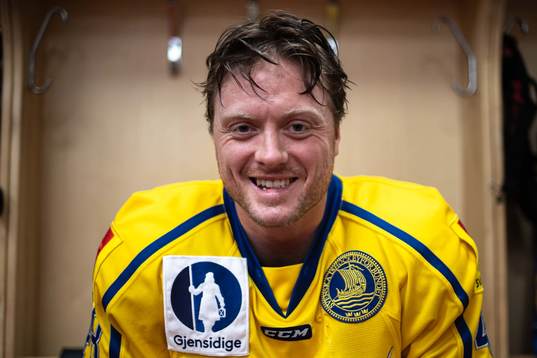 Carl Klingberg of Sweden