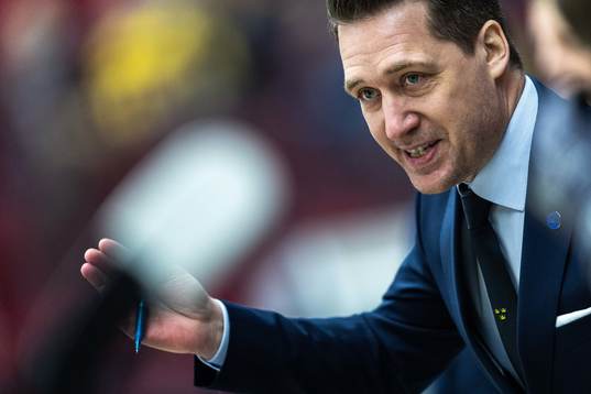 Head coach Sam Hallam of Sweden