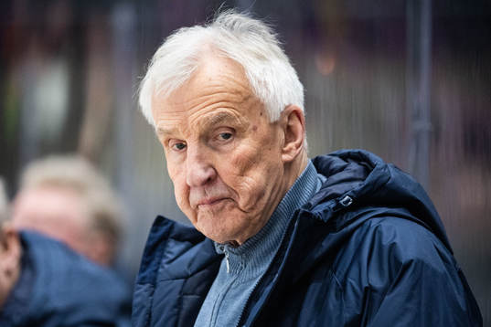Coach Curt Lundmark