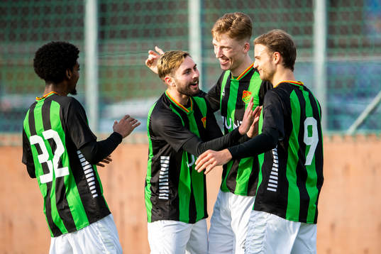 GAIS Harun Ibrahim , Axel Noren , målskytten Filip Beckman
