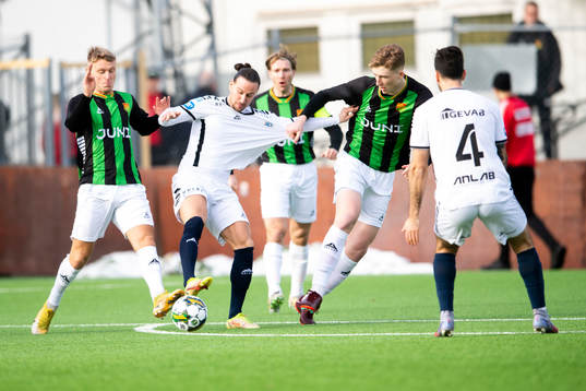 GAIS Joackim Åberg, Utsiktens Edin Hamidovic, GAIS August