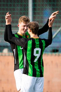 GAIS målskytt Filip Beckman jublar