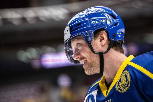 Carl Klingberg of Sweden