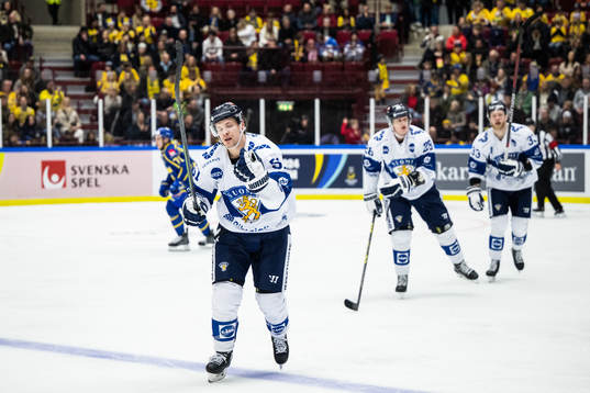 Juha Jääskä of Finland looks dejected