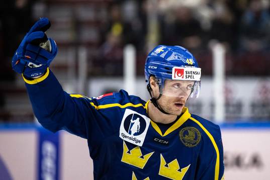 Carl Klingberg of Sweden