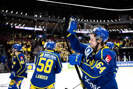 Jonathan Pudas of Sweden celebrates