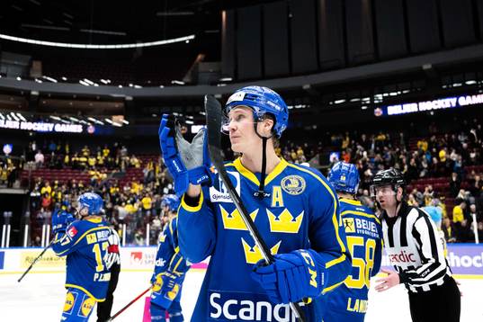 Dennis Rasmussen of Sweden celebrates