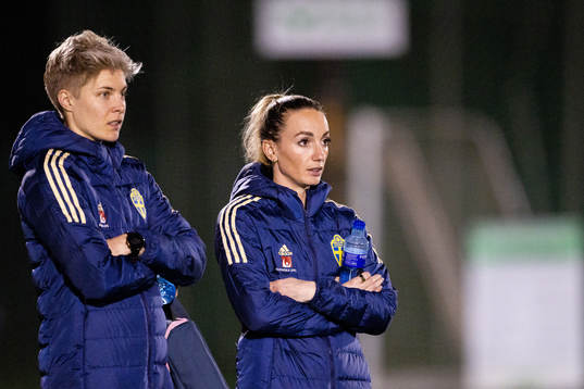 Lina Hurtig and Kosovare Asllani of the Swedish women's