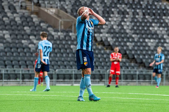 Djurgårdens Victor Edvardsen deppar