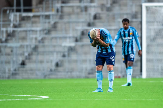 Djurgårdens Victor Edvardsen deppar