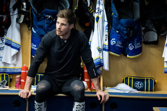 Leksands Peter Cehlarik innan ishockeymatchen i SHL mellan