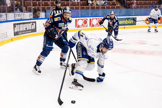 Leksands Oskar Lang och Växjös Lukas Bengtsson