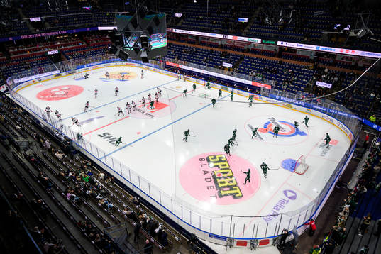 Malmö Redhawks och Färjestads spelare