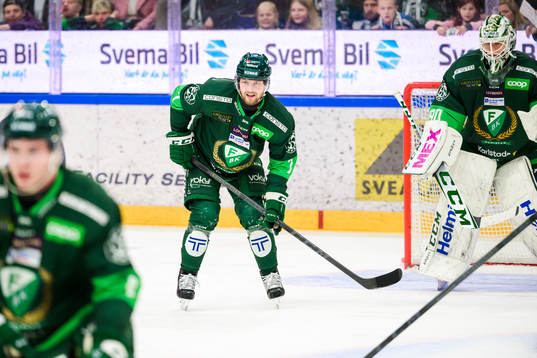 Färjestads Axel Bergkvist har ont
