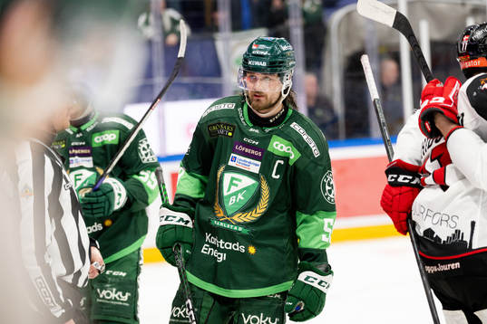 Färjestads Linus Johansson deppar