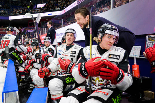 Malmö Redhawks Emil Sylvegård, tränare Tomas Kollar och