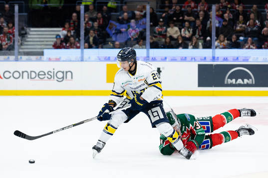 HV71s André Petersson och Frölundas Nicklas Lasu