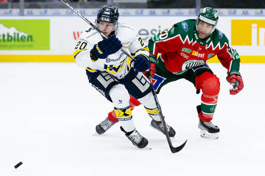 HV71s André Petersson och Frölundas Joel Lundqvist