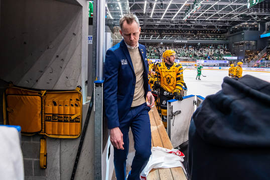 Skellefteås tränare Robert Ohlsson deppar