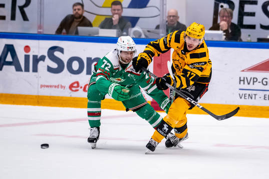 Rögles Daniel Zaar  och Skellefteås Pär Lindholm