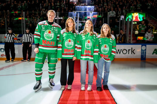 Rögles Anton Bengtsson tillsammanans med Moa Jacobsson,