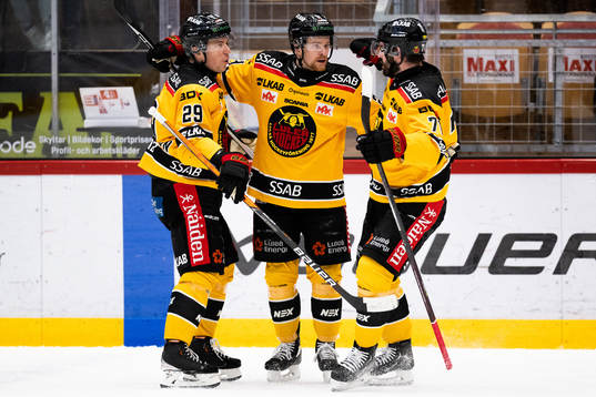 Luleås Brendan Shinnimin jublar