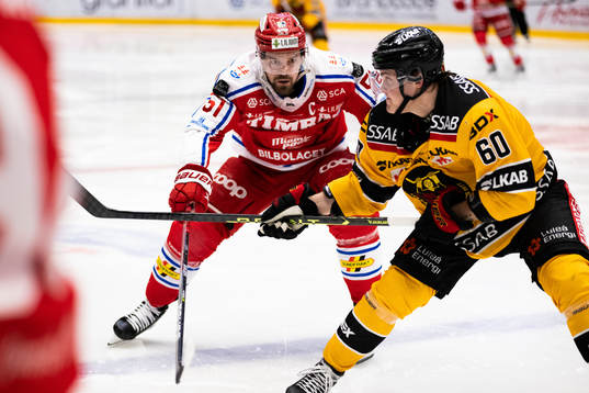 Timrås Anton Lander och Luleås Julius Honka