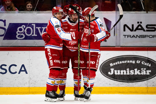 Timrås Albin Lundin jublar