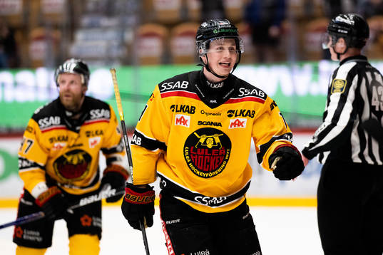 Luleås Jonas Berglund jublar