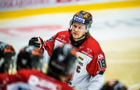 Örebros Rodrigo Abols jublar