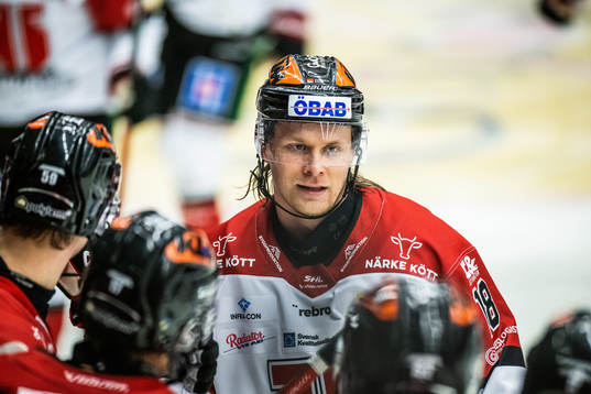 Örebros Rodrigo Abols jublar