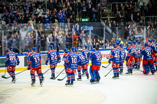 Oskarshamns spelare jublar