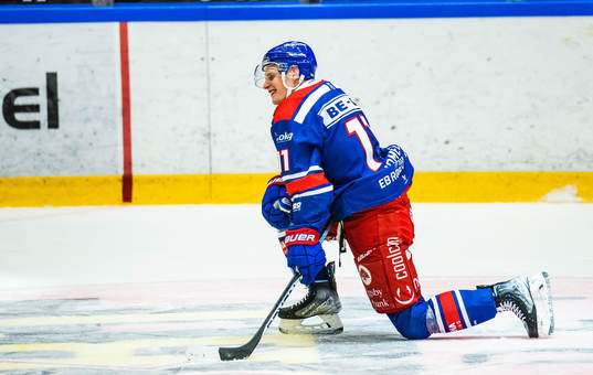 Oskarshamns Antti Suomela jublar