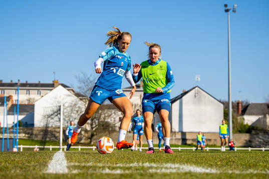 Amalie Eikeland and Anna Langås Jøsendal of the Norwegian