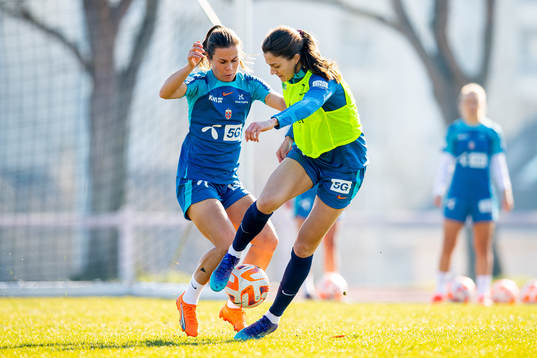 Emilie Bosshard Haavi and Emma Stølen Godø of the