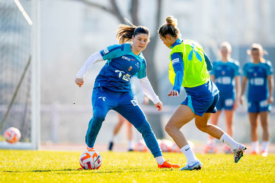 Maren Mjelde and Celin Bizet Ildhusøy of the Norwegian