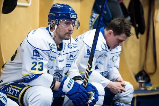 Leksands Mikael Ruohomaa innan ishockeymatchen i SHL mellan